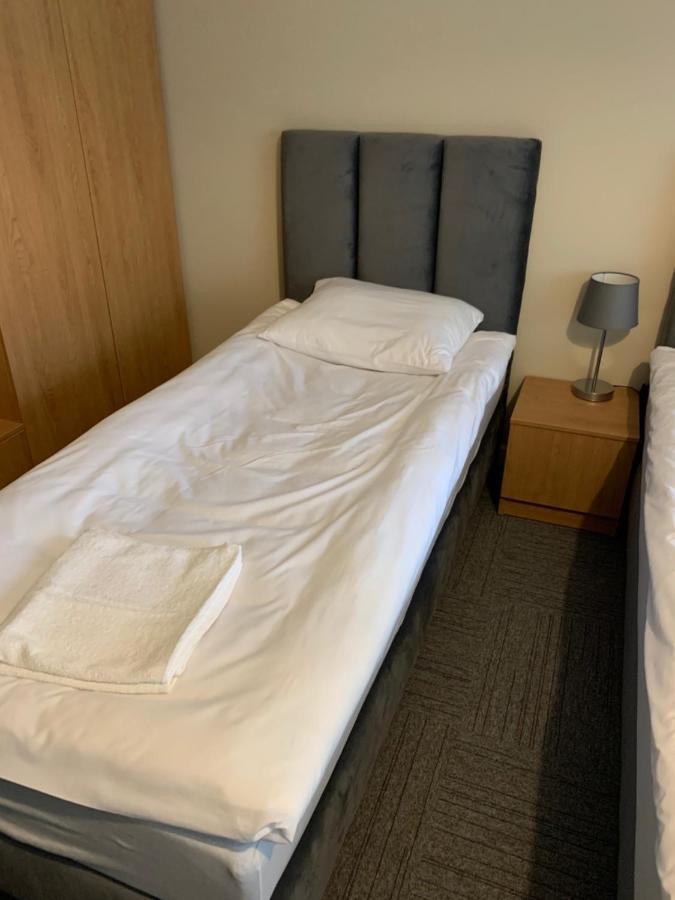 פוזנן Vesna Rooms Mtp מראה חיצוני תמונה