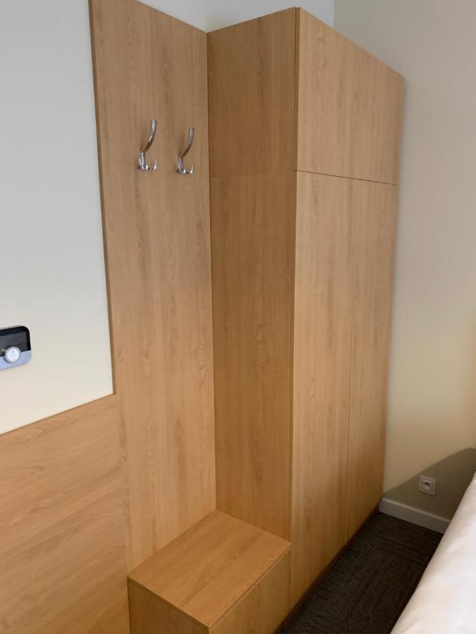 פוזנן Vesna Rooms Mtp מראה חיצוני תמונה